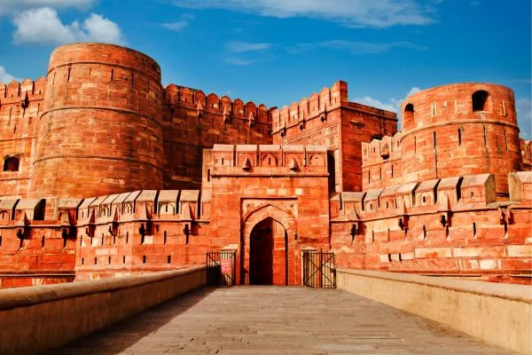 Jaiput to Agra Car Service